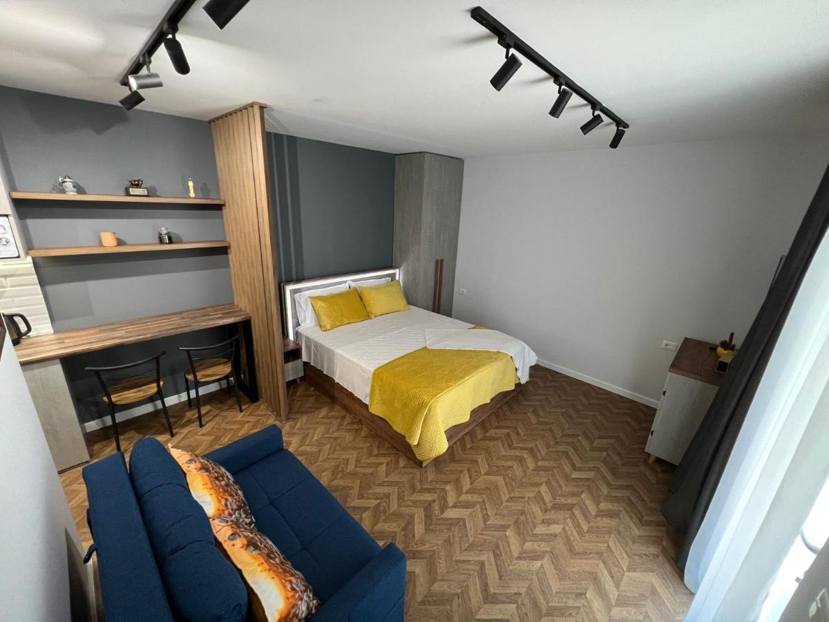 Florent'S Superb Studio, Free Parking & Garden!! Τίρανα Εξωτερικό φωτογραφία